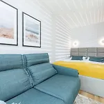 Smilciu Namu Studijos - - By Hello Sea Homes Apartmán